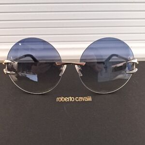 NWT Roberto Cavalli Silver Frame Blue Lens Sunglasses